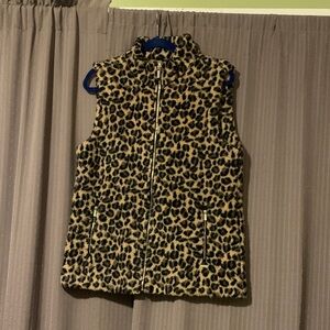 Calvin Klein Women’s Leopard Print Fleece Vest Large